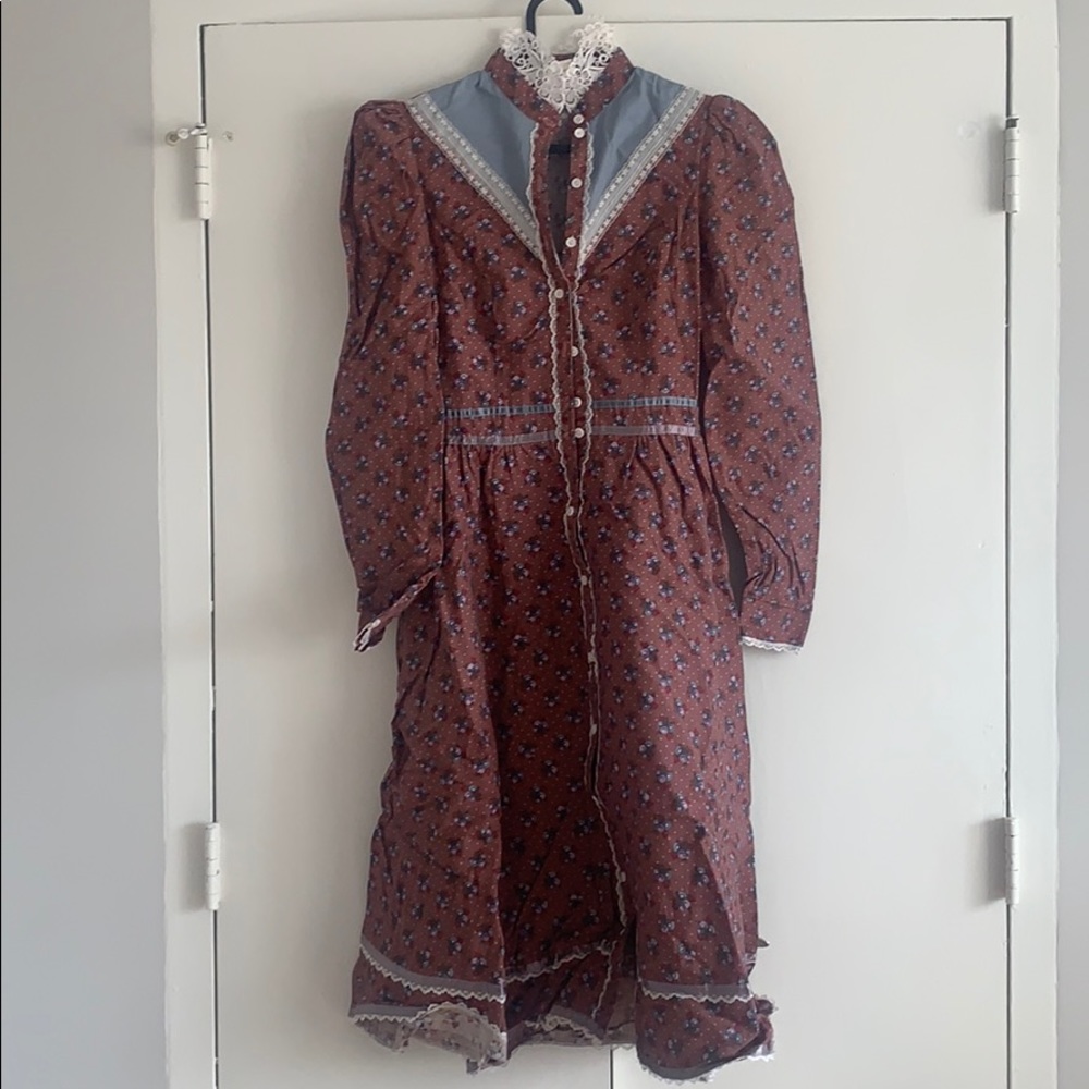 Sold True Gunne Sax Dress. Length to knee